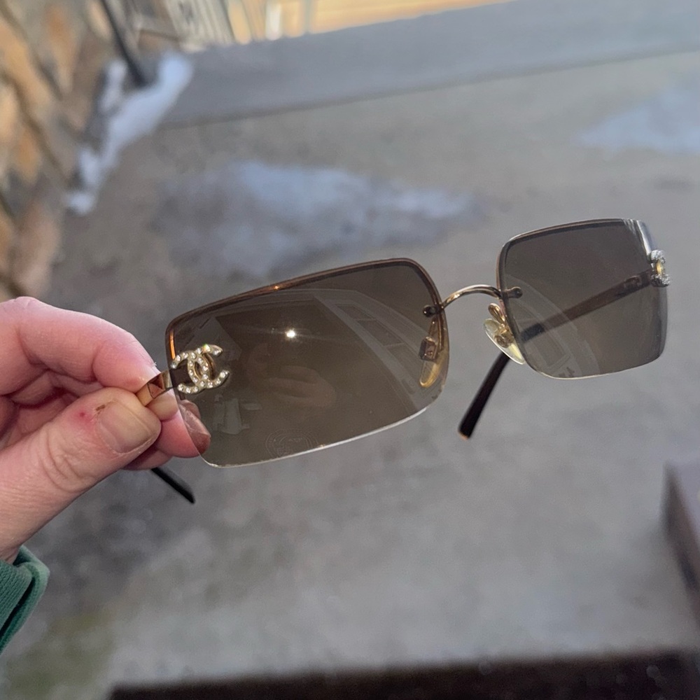 CHANEL Vintage crystal CC Gradient Brown Sunglasses